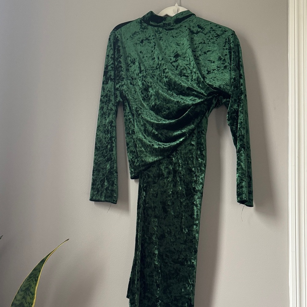 Elegant Green Velvet pants set